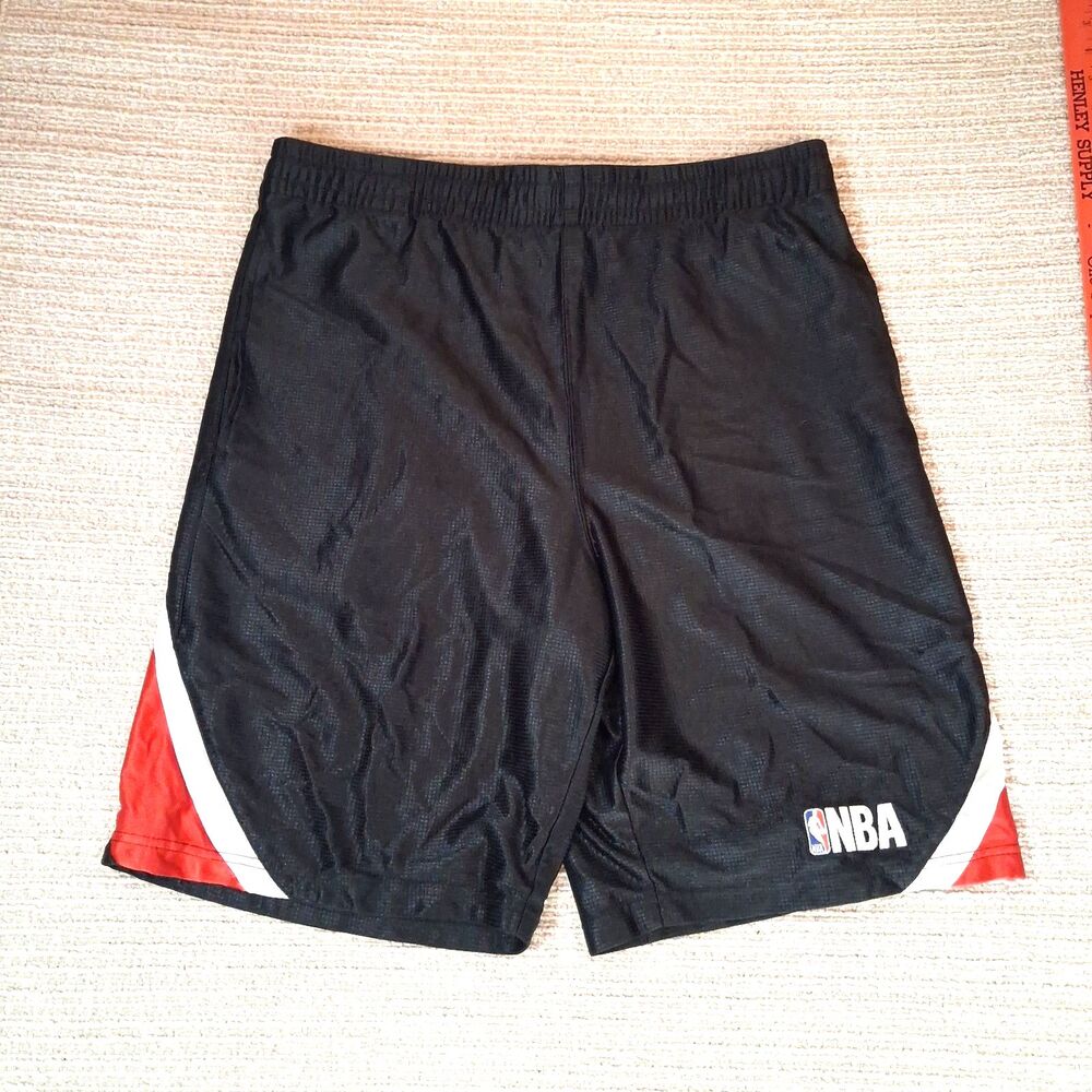 NBA Basketball Athletic Shorts Men Size M Black Red White Mesh Polyester Gym Run